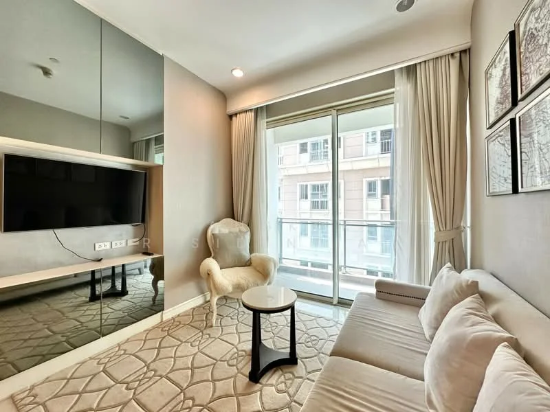 2 Bedroom condo in Q Langsuan