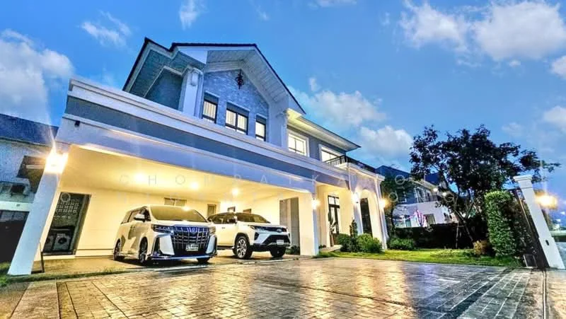4 Bedroom condo in Perfect Masterpiece Sukhumvit 77