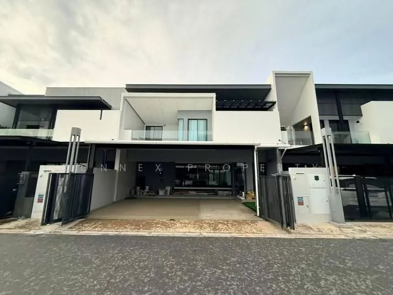 3 Bedroom condo in VIVE Bangna KM.7