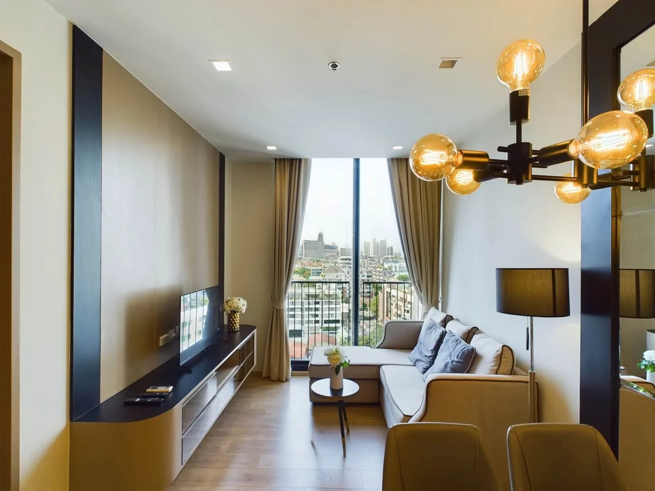 1 Bedroom condo in Noble Around Sukhumvit 33