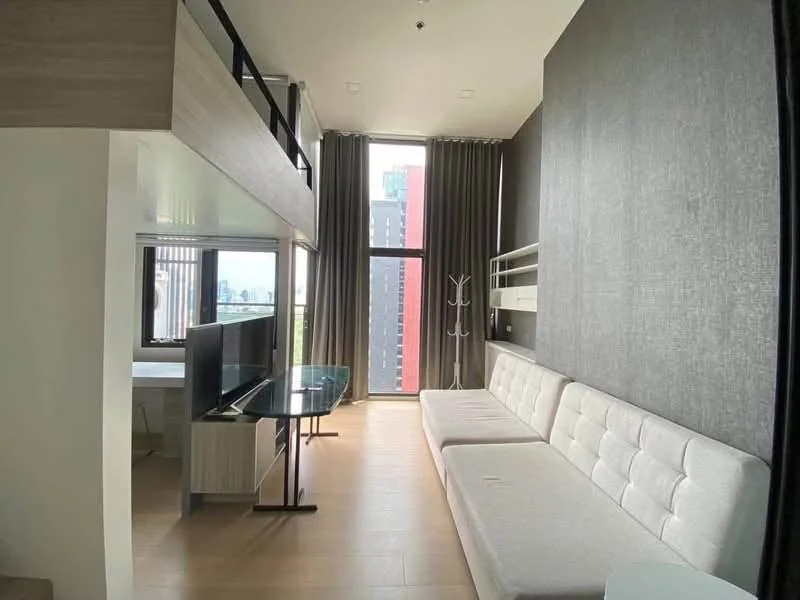 1 Bedroom condo in Chewathai Residence Asoke