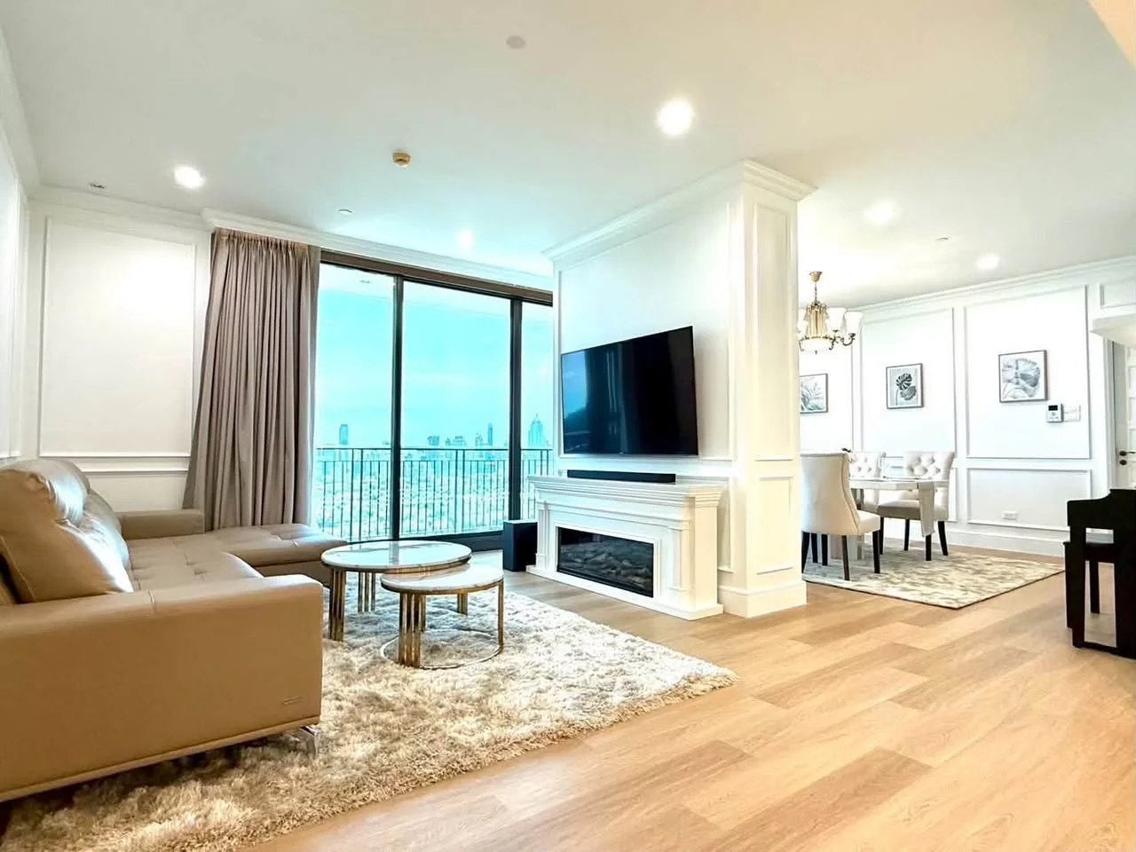 3 Bedroom condo in AGUSTON Sukhumvit 22
