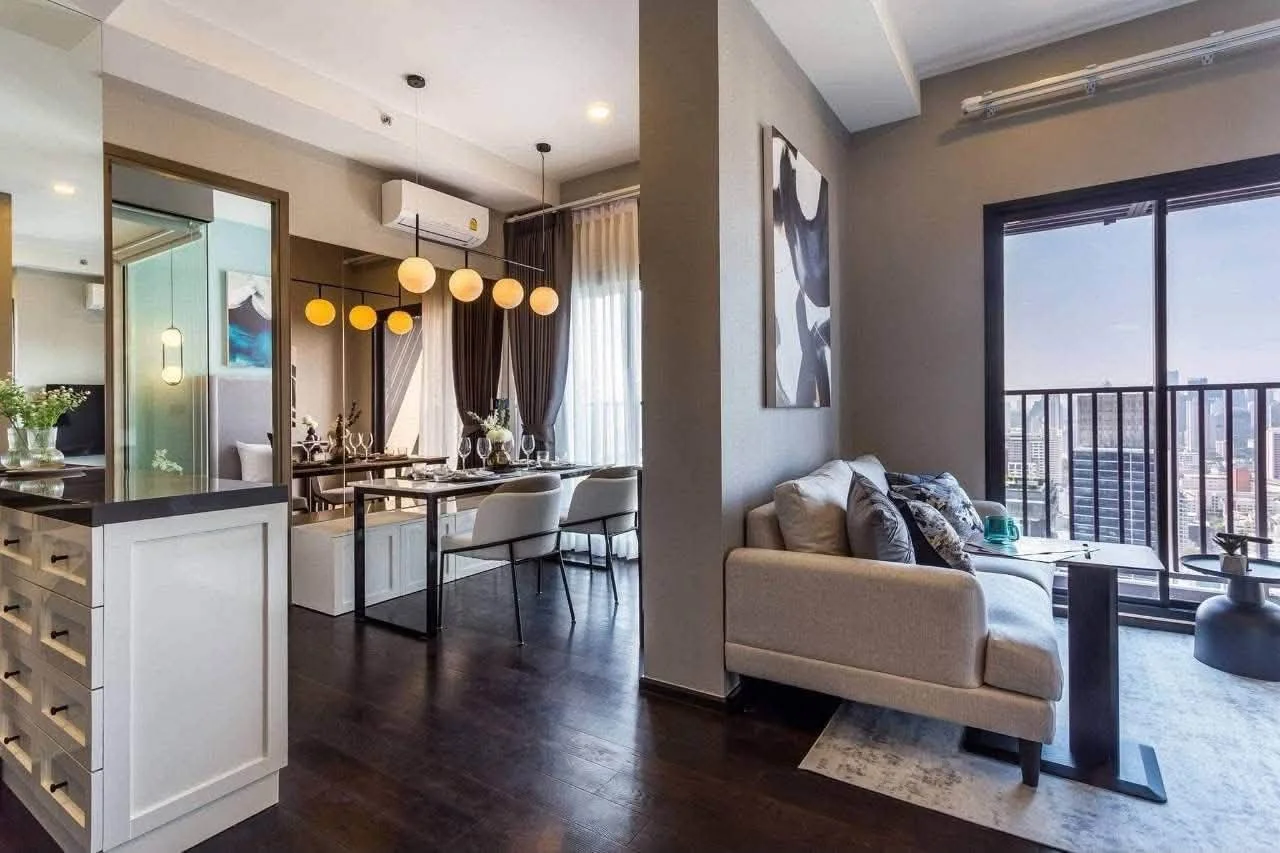 3 Bedroom condo in Park Origin Thonglor