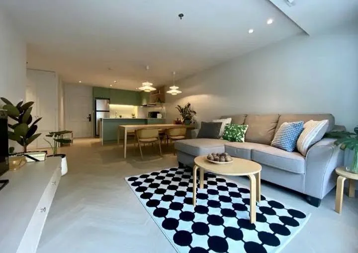 1 Bedroom condo in Baan Ploenchit