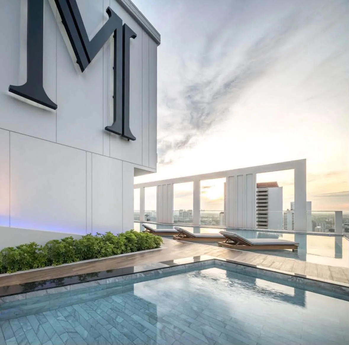 2 Bedroom condo in M Thonglor 10