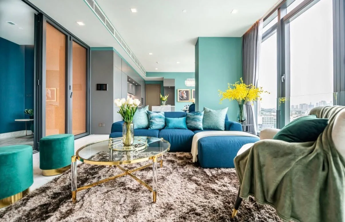 2 Bedroom condo in The Monument Thonglor