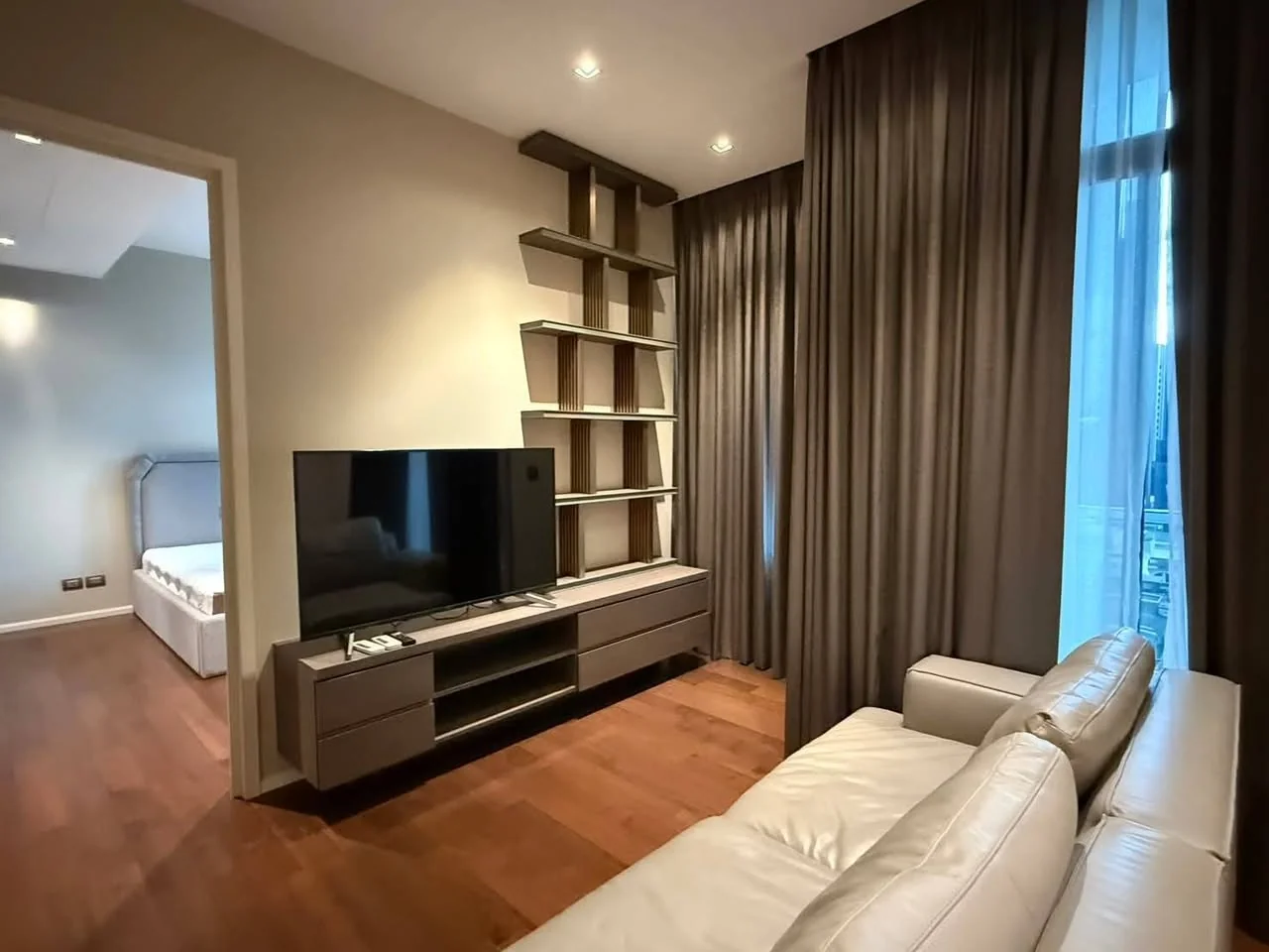 1 Bedroom condo in The Diplomat 39