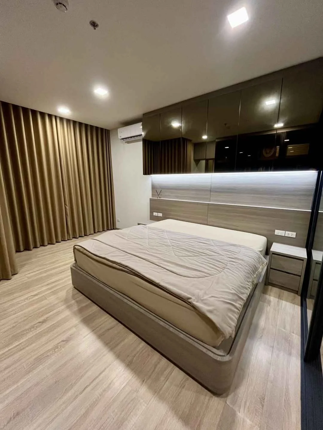 1 Bedroom condo in XT Phayathai