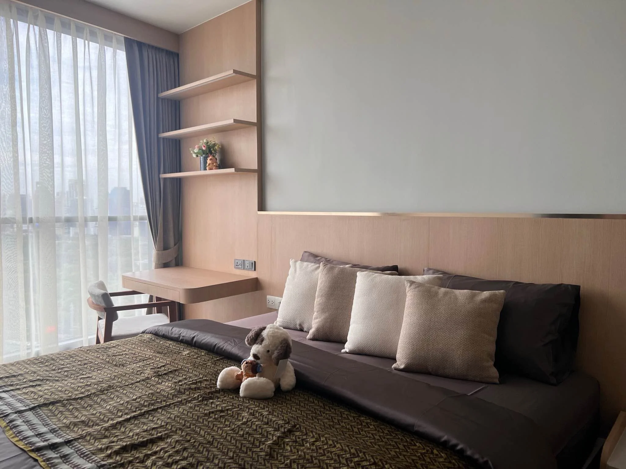 1 Bedroom condo in THE CROWN Residences