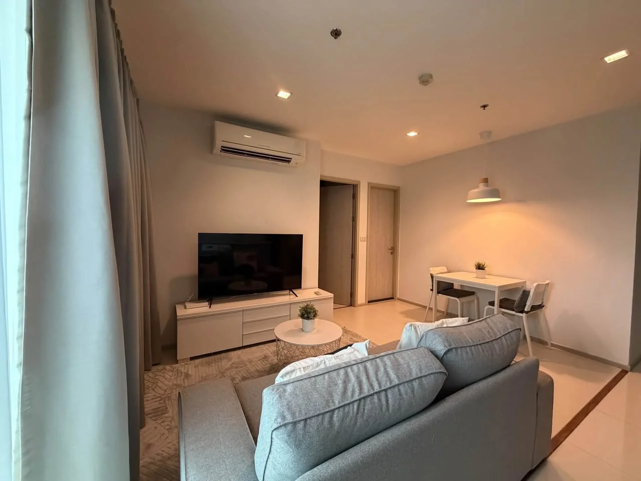 1 Bedroom condo in Rhythm Sukhumvit 36-38
