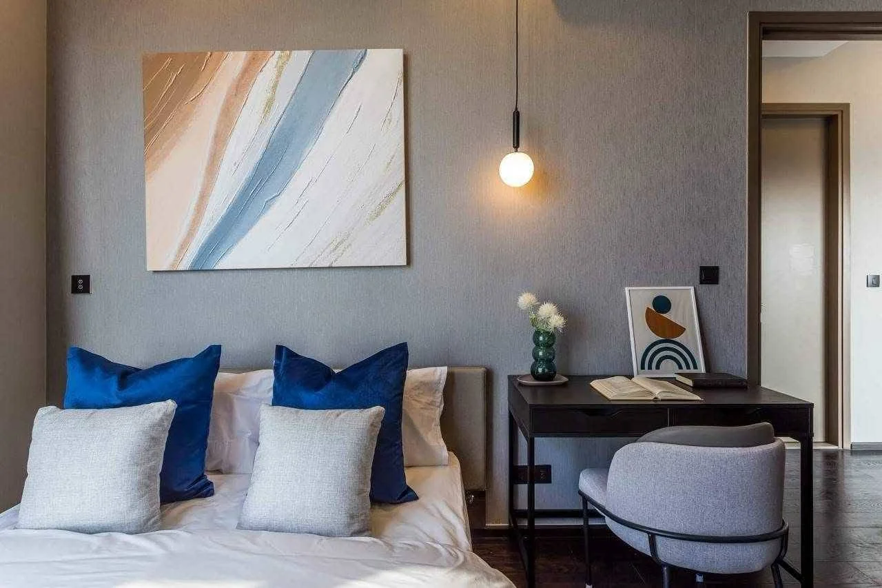 3 Bedroom condo in Park Origin Thonglor