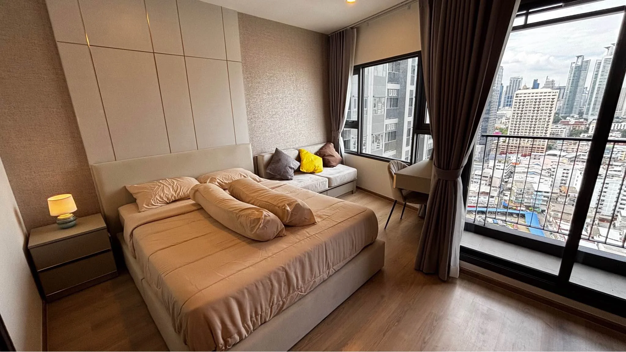1 Bedroom condo in Life Rama 4-Asoke