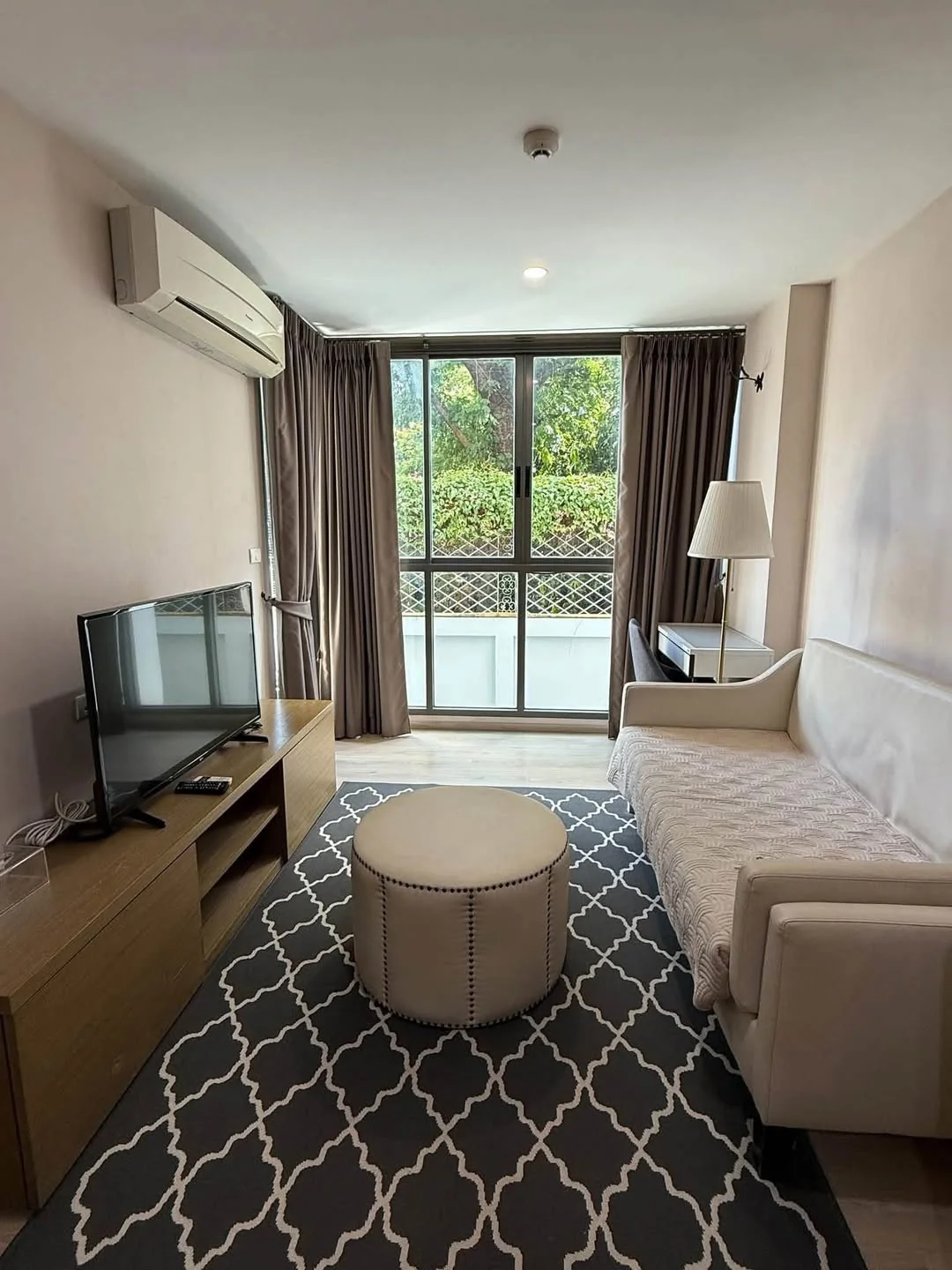 1 Bedroom condo in The Lumpini 24