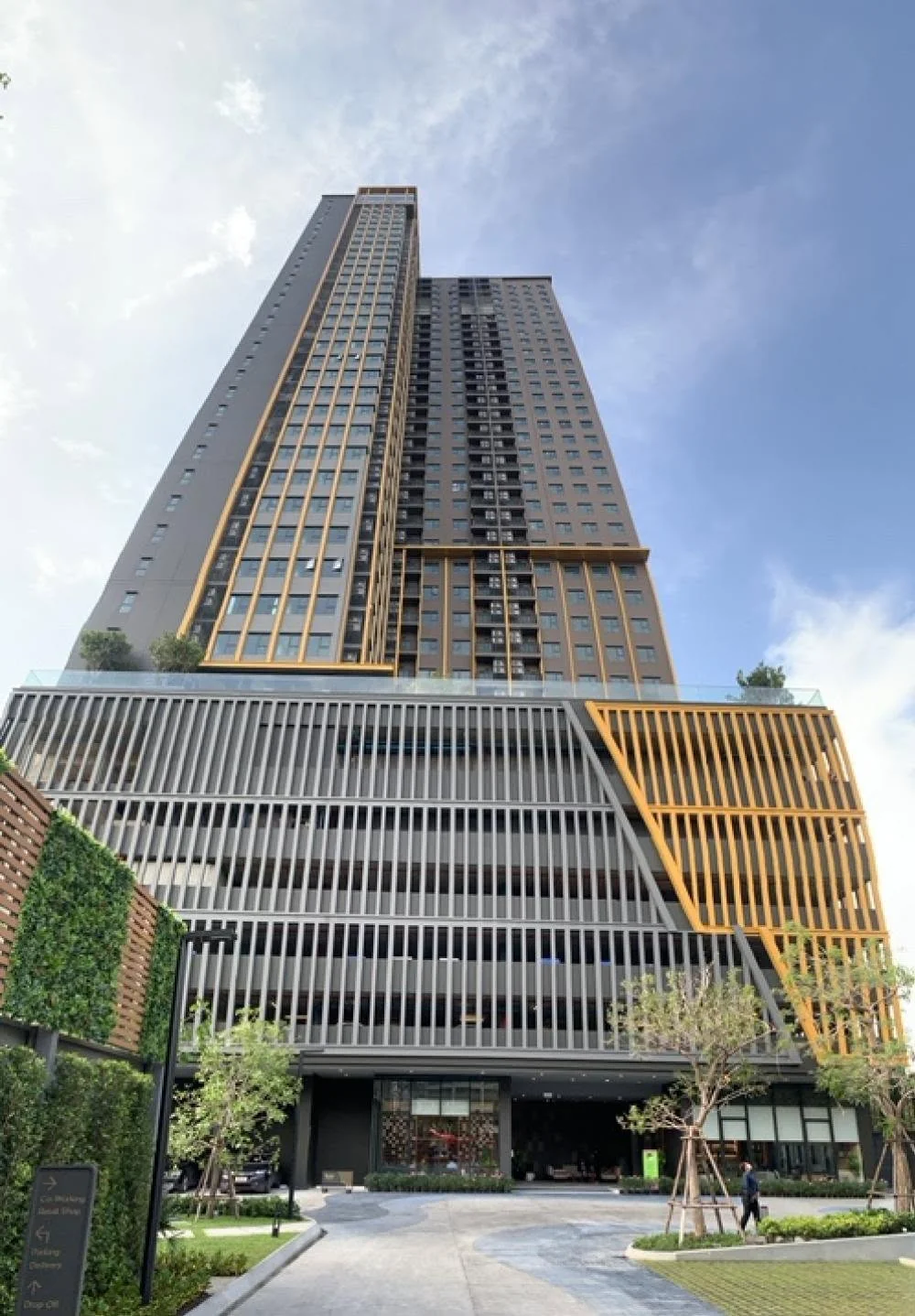 1 Bedroom condo in The Base Phetchaburi-Thonglor