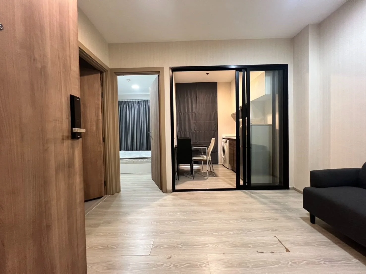 1 Bedroom condo in Condolette Midst Rama 9