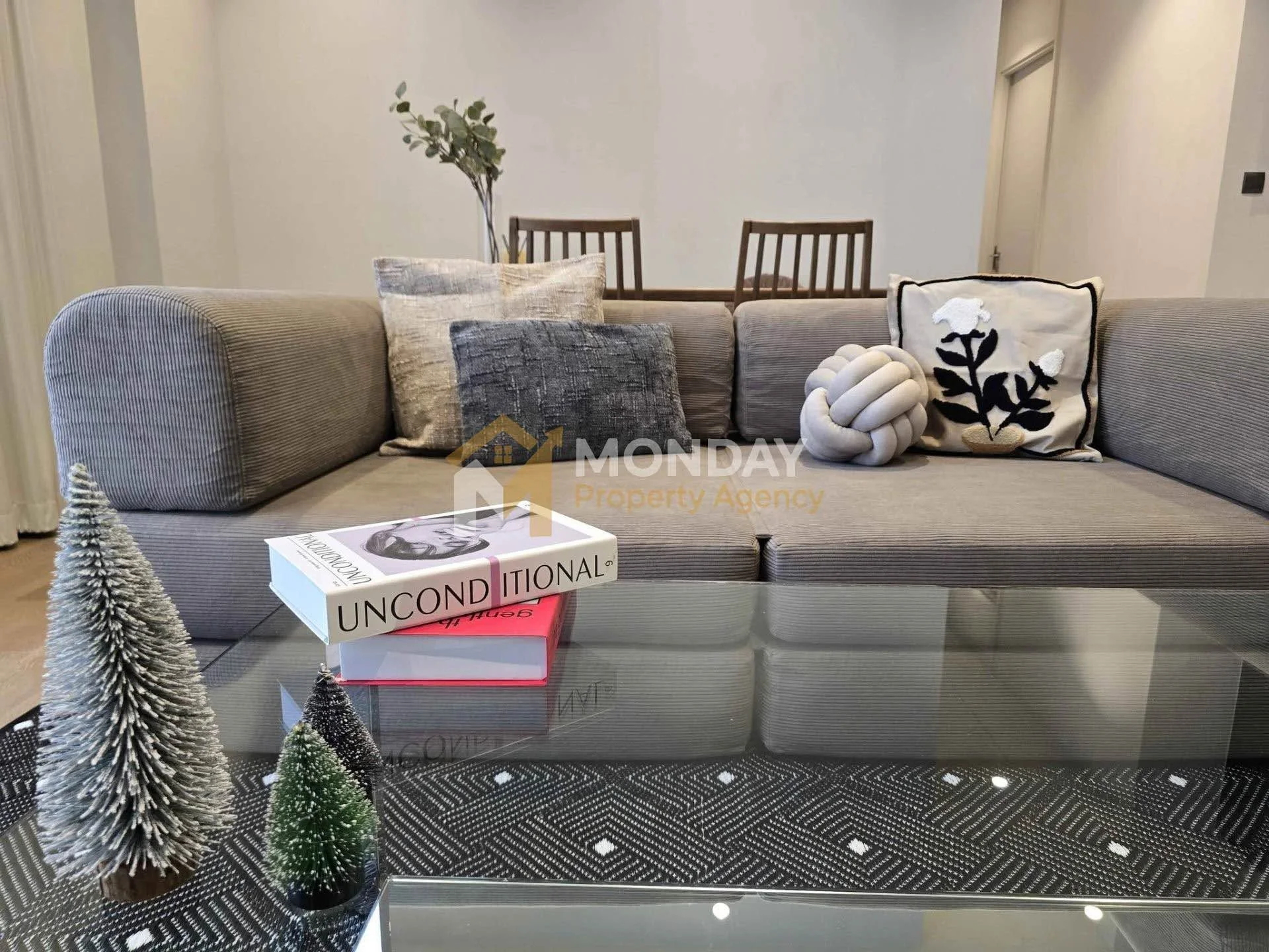 Studio condo in Muniq Langsuan