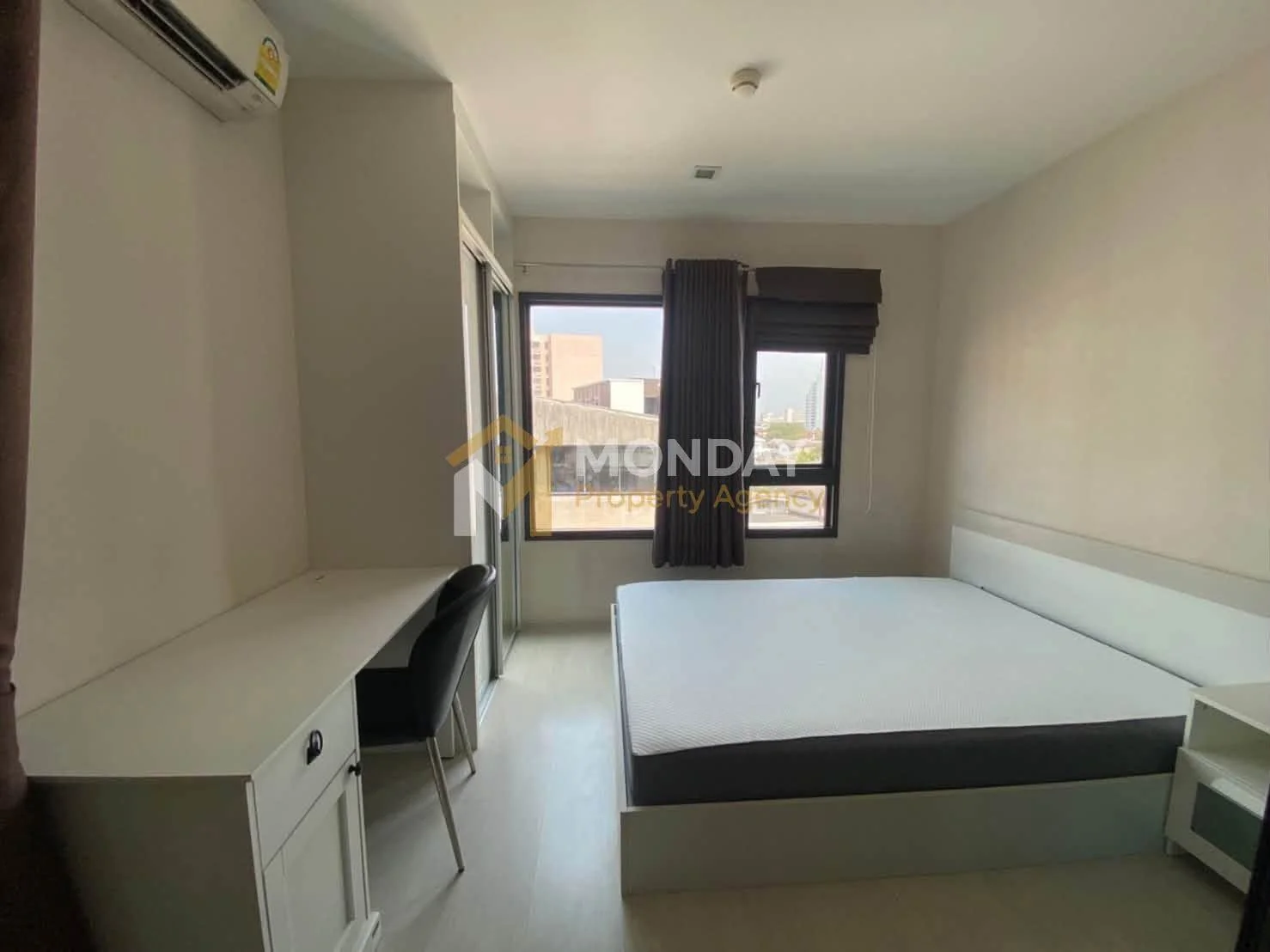 Studio condo in Condolette Pixel Sathorn