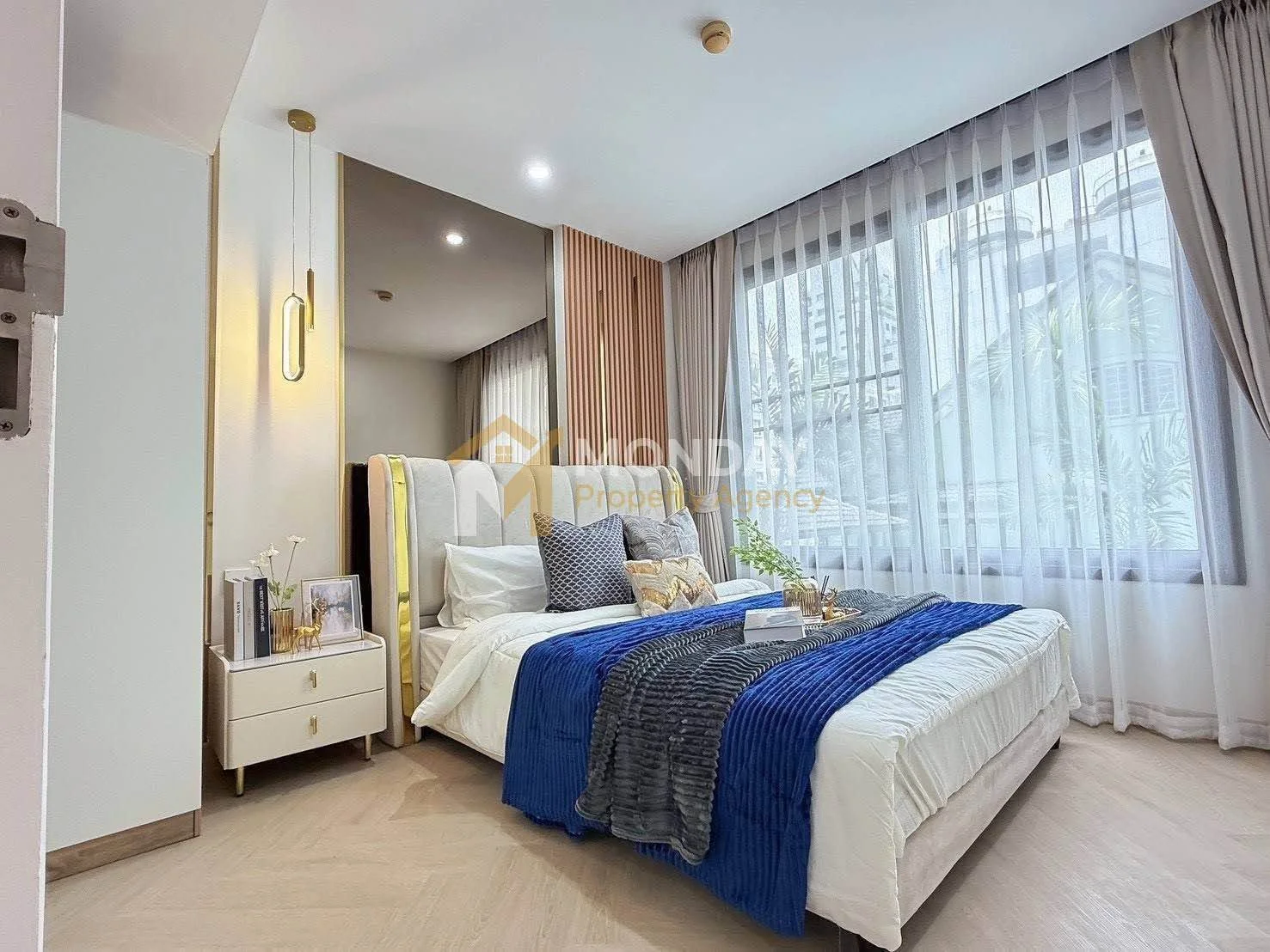 Studio condo in Collezio Sathorn-Pipat