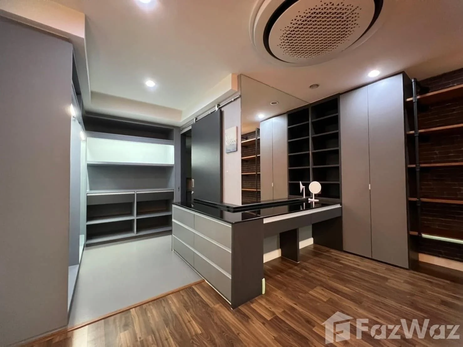 2 Bedroom condo in Lake Avenue Sukhumvit 16