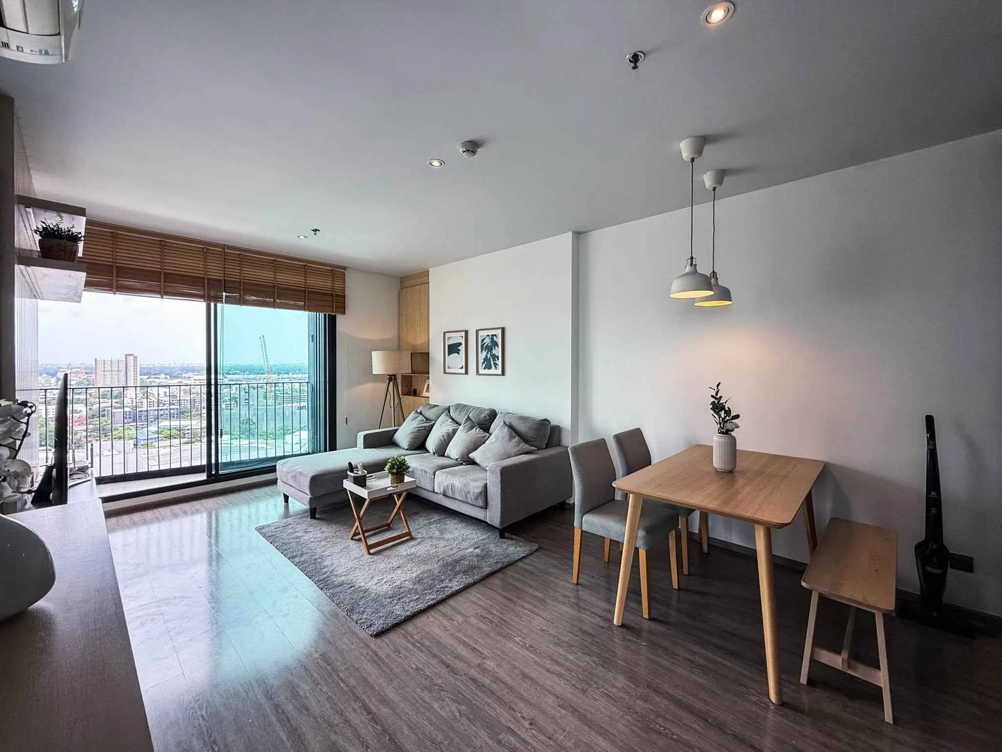 2 Bedroom condo in Rhythm Ekkamai