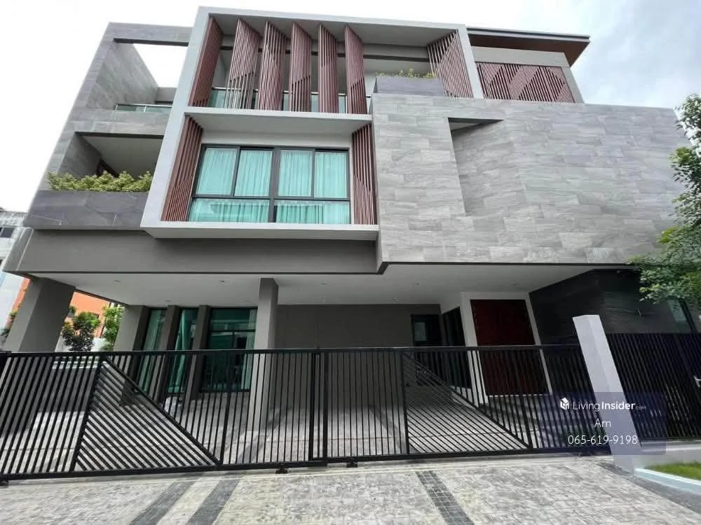 4 Bedroom condo in The Gentry Pattanakarn