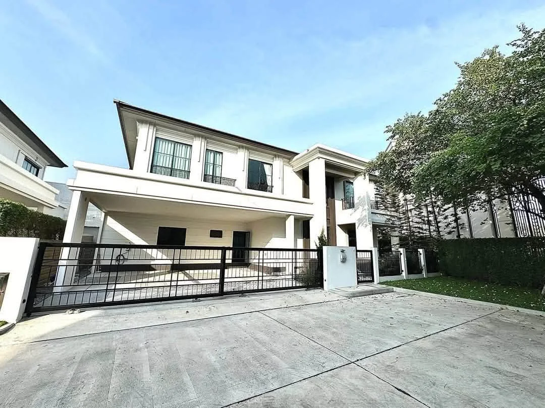 4 Bedroom condo in Setthasiri Bangna-Suvarnabhumi