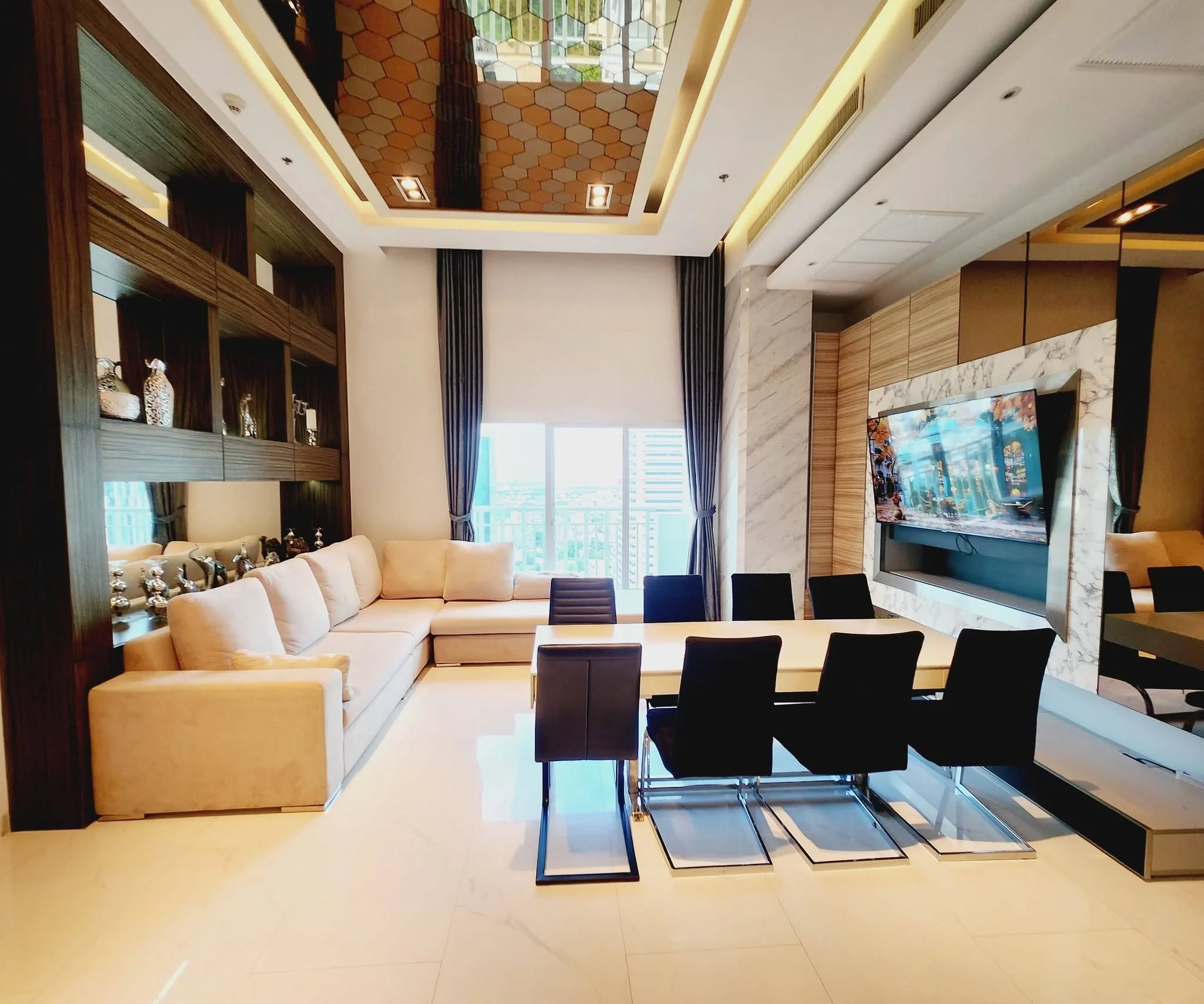 4 Bedroom condo in 59 Heritage