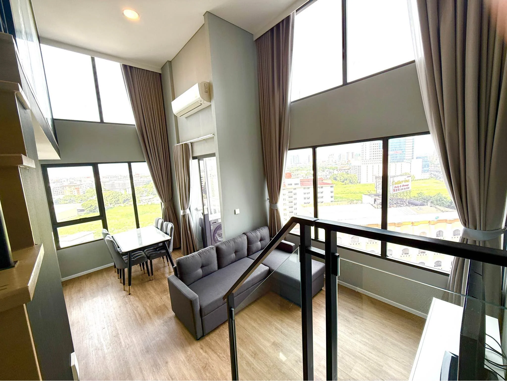 2 Bedroom condo in Siamese Rama 9