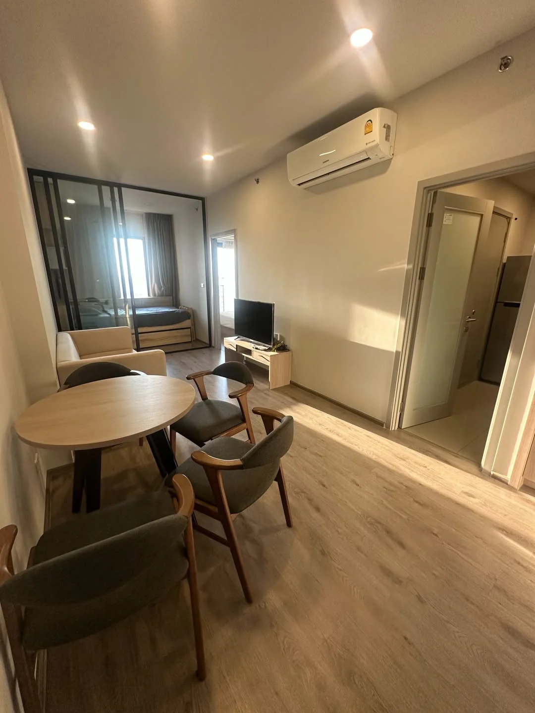 2 Bedroom condo in Chapter One Flow Bangpo