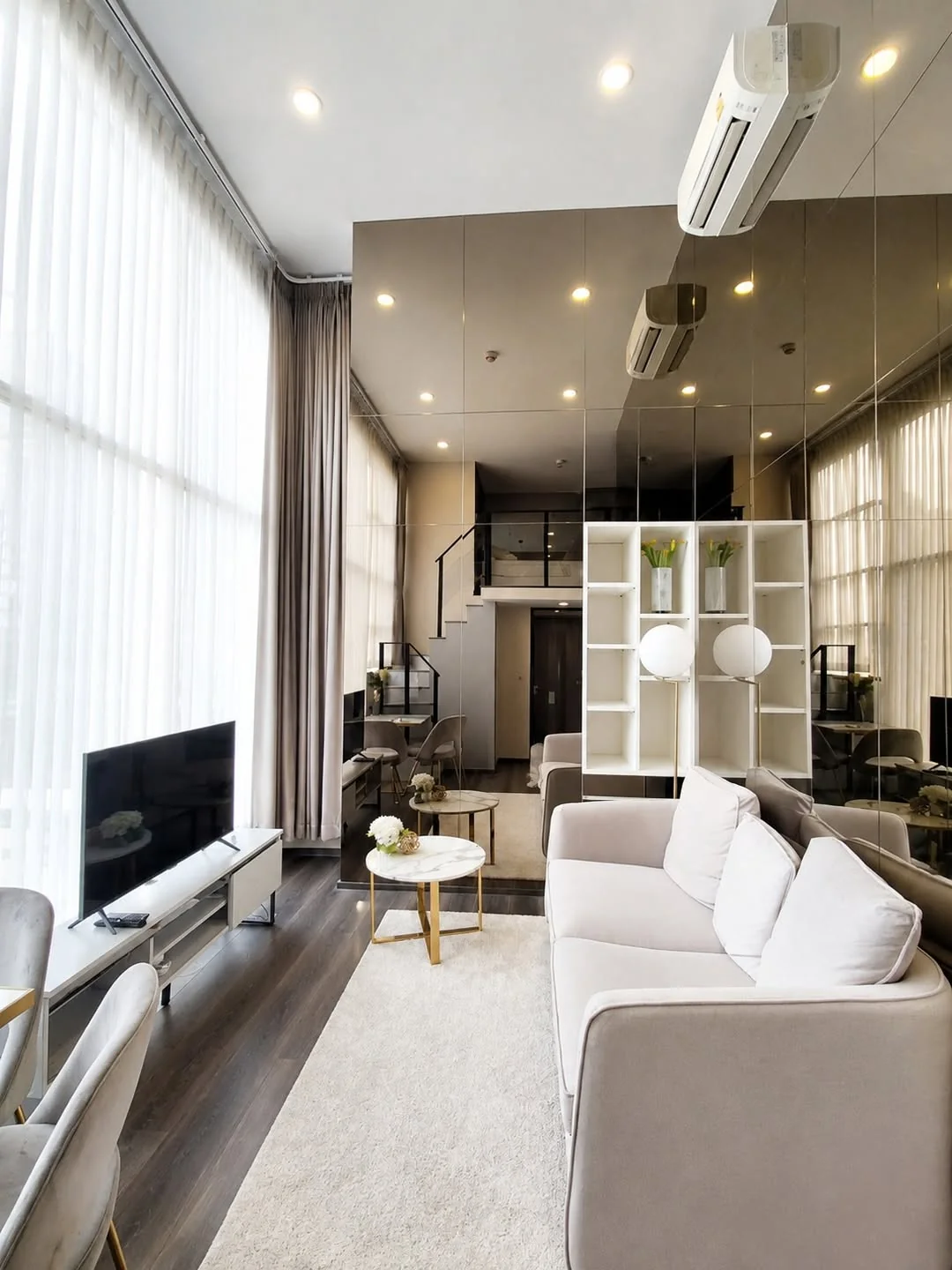 2 Bedroom condo in Knightsbridge Space Ratchayothin