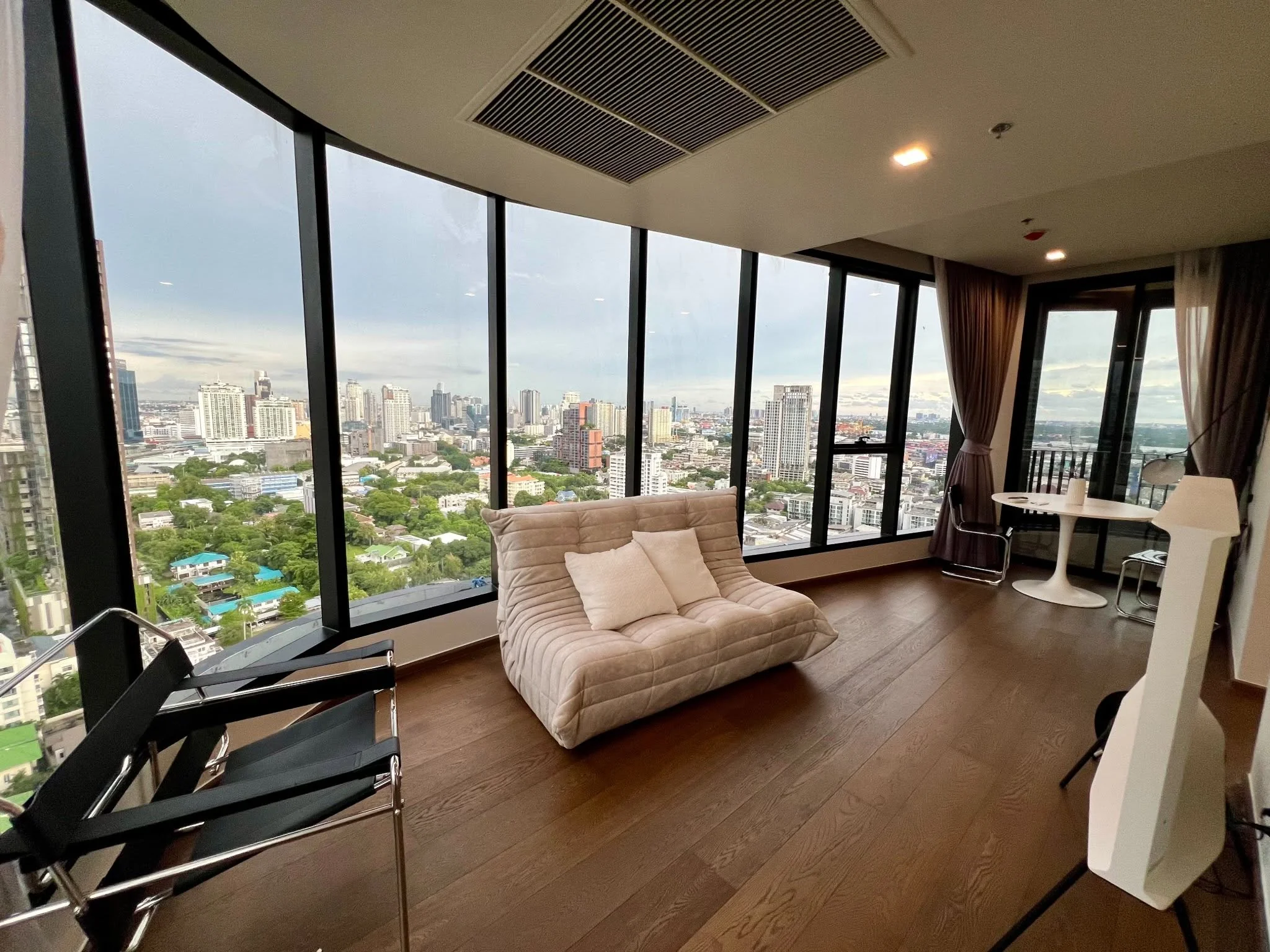 1 Bedroom condo in IDEO Q Sukhumvit 36