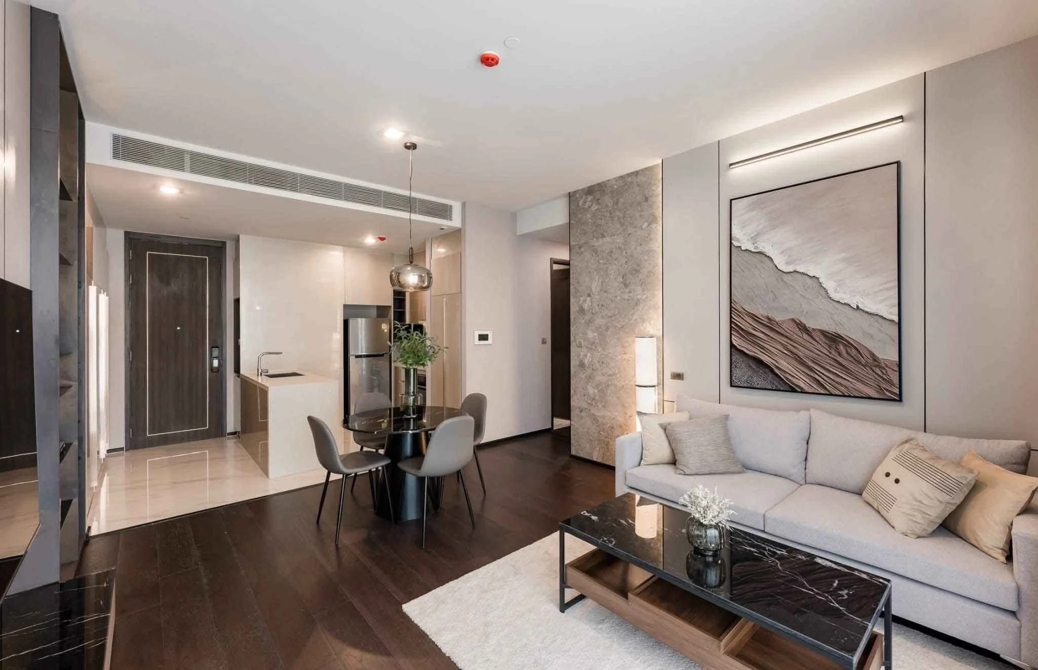 2 Bedroom condo in LAVIQ Sukhumvit 57
