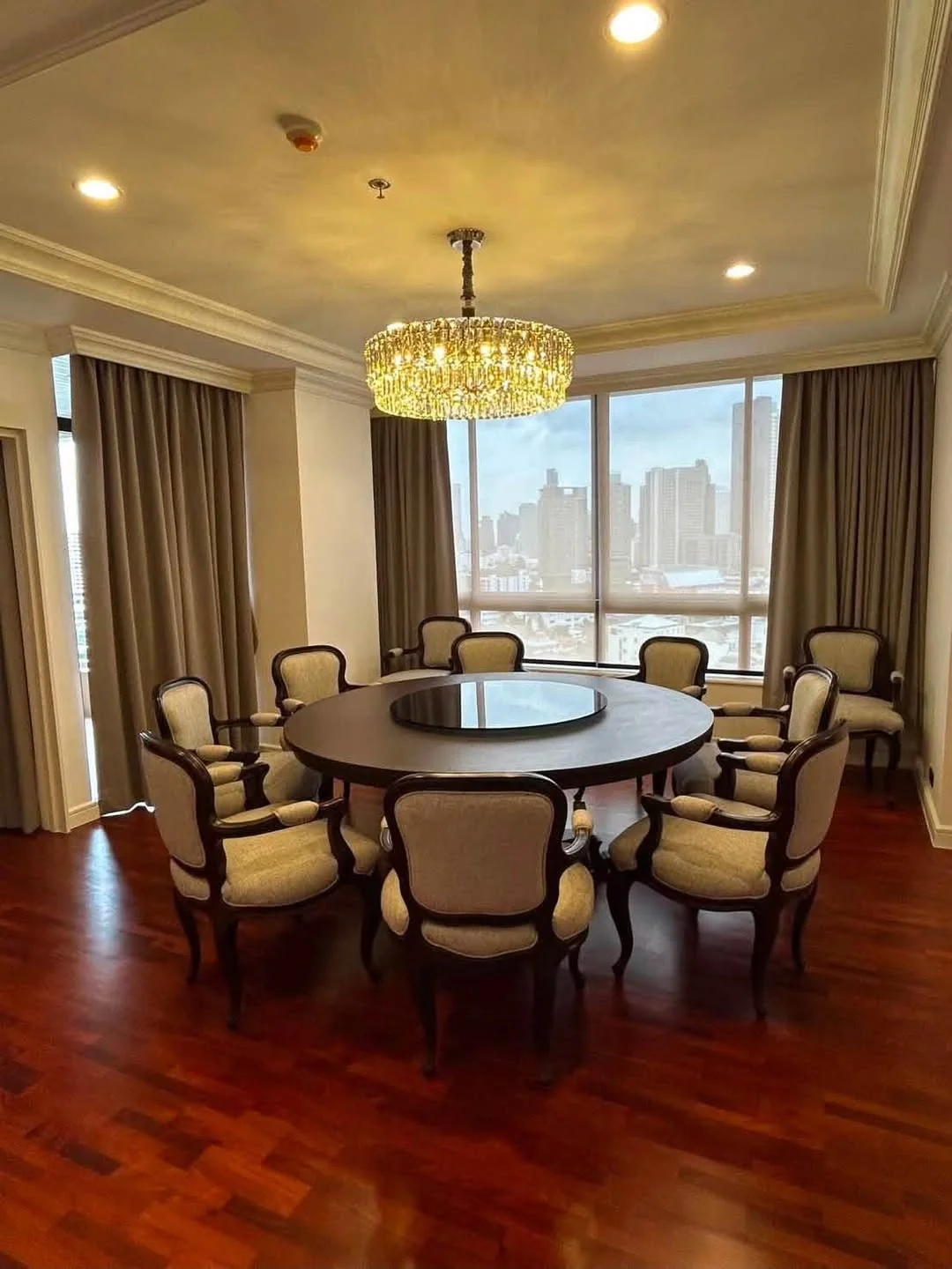 4 Bedroom condo in Ruamsuk Condominium
