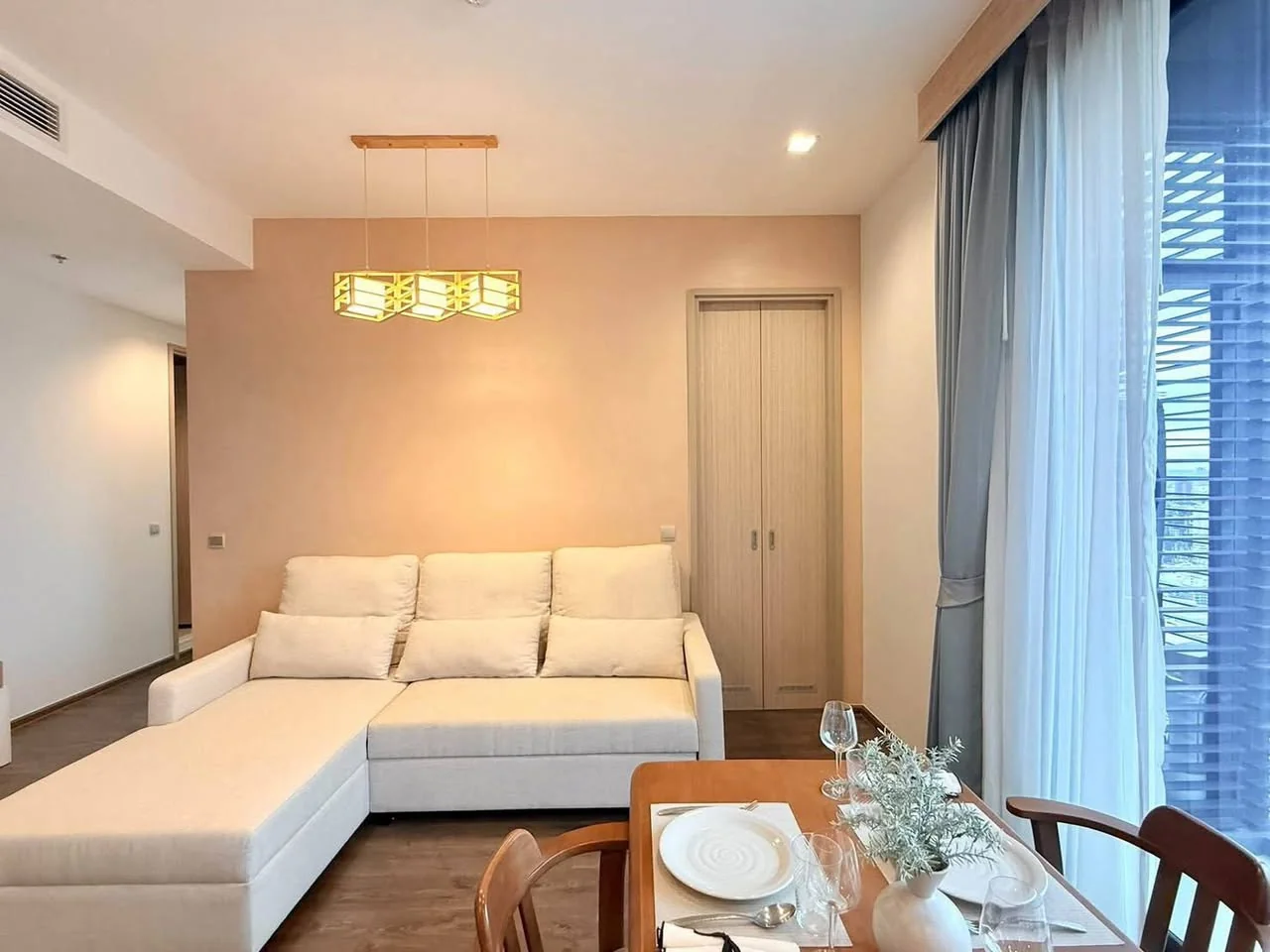 2 Bedroom condo in The Address Siam-Ratchathewi