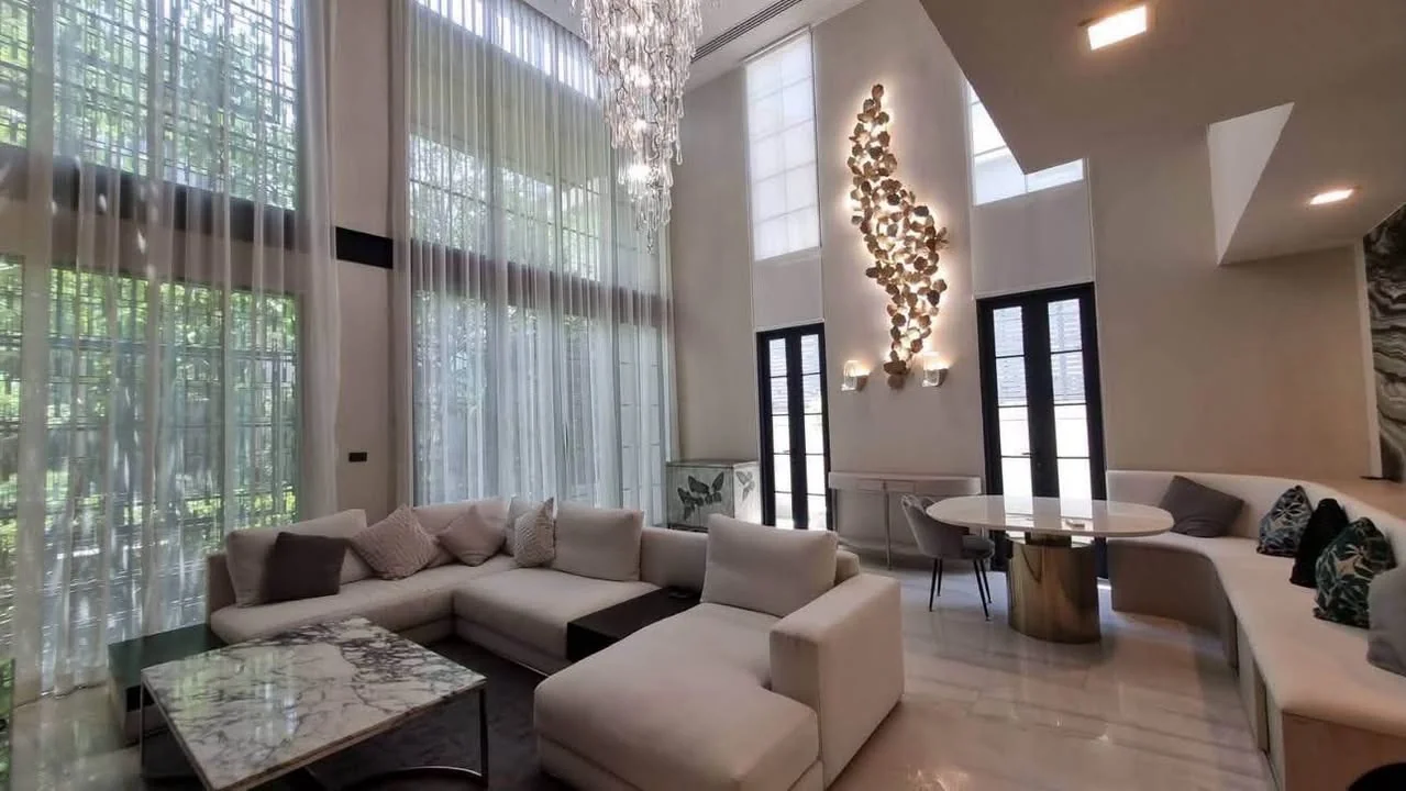 4 Bedroom condo in Quarter 31