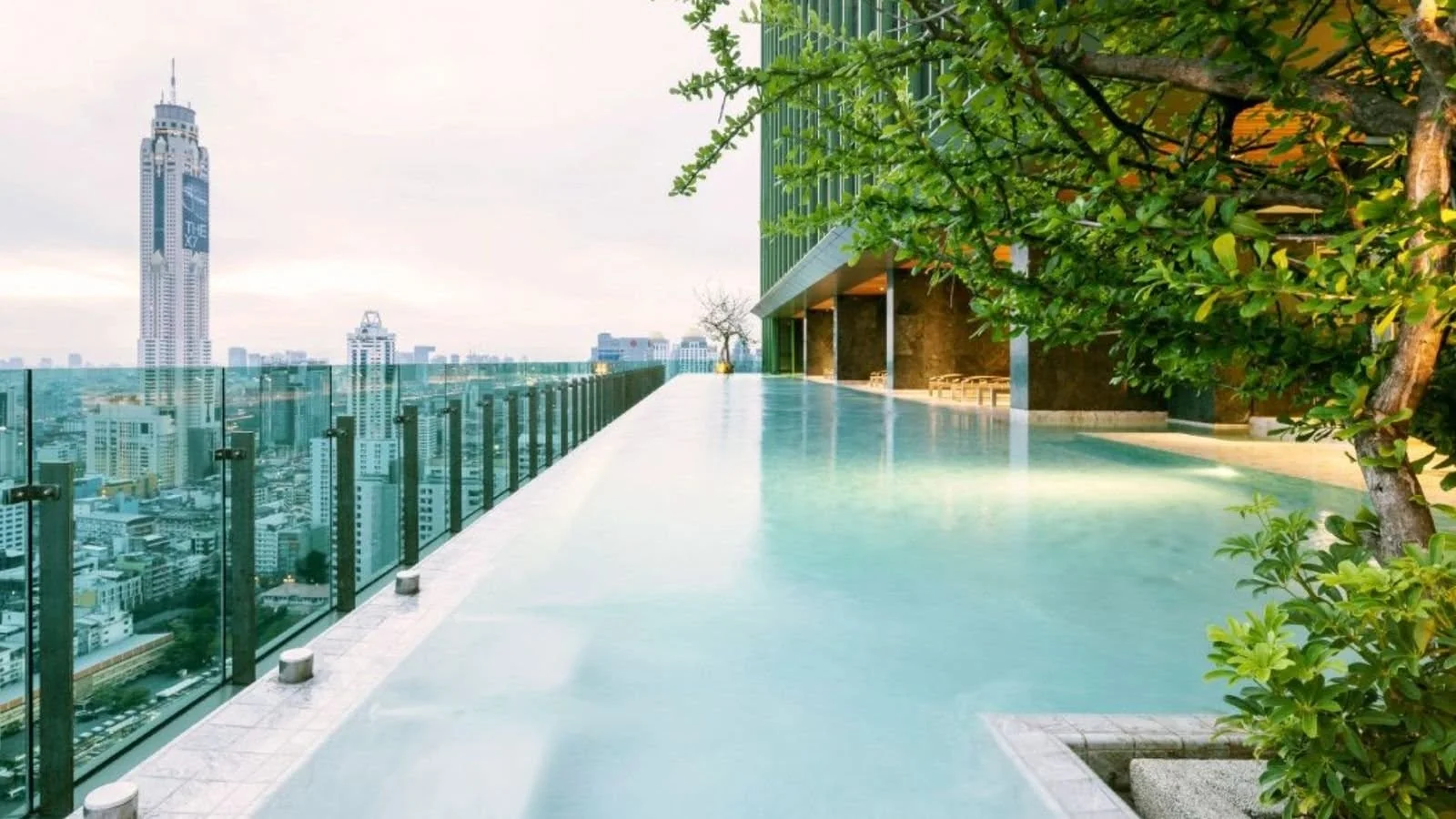 1 Bedroom condo in Wish Signature Midtown Siam