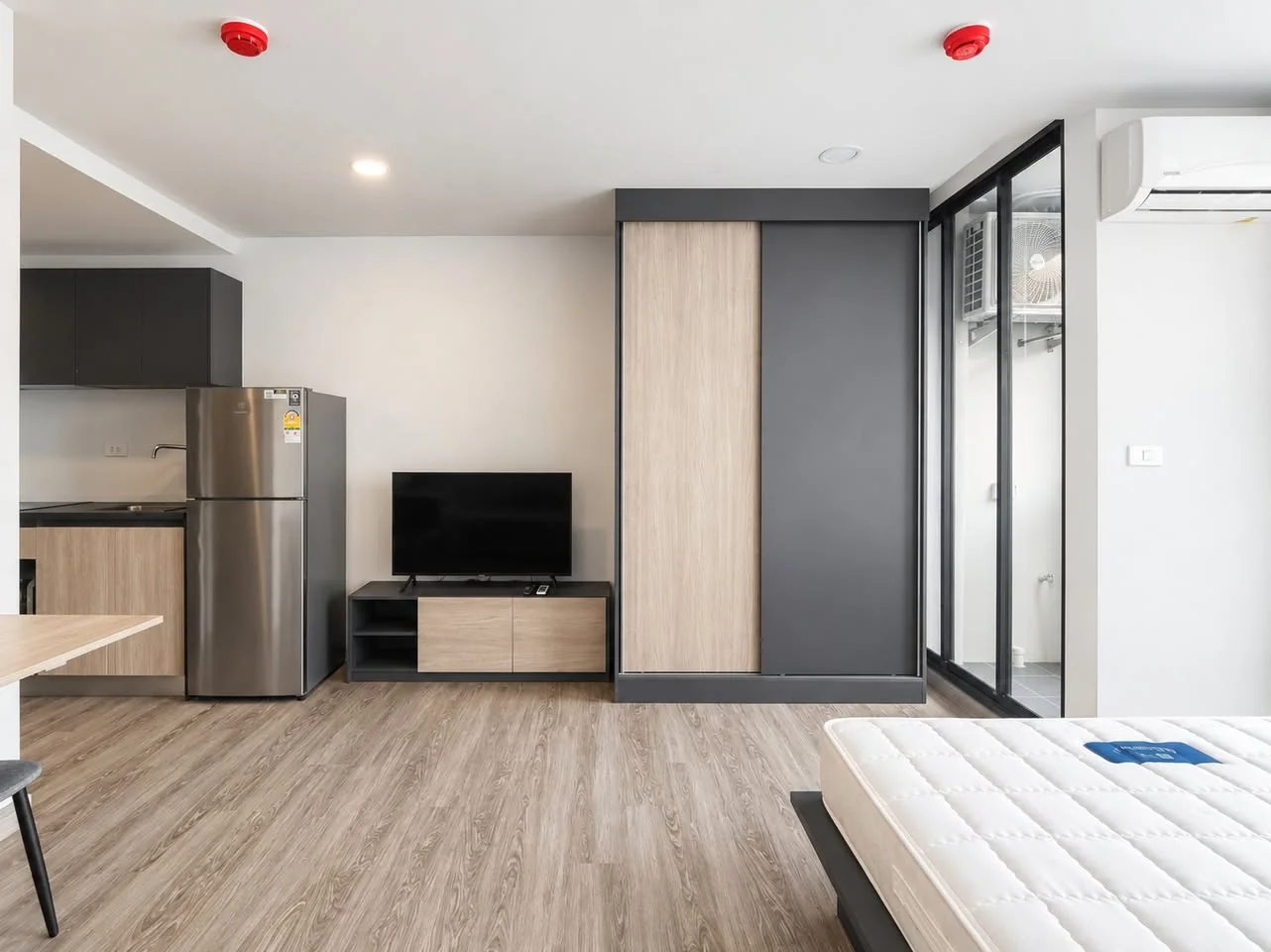 Studio condo in Flexi Sathorn - Charoennakorn