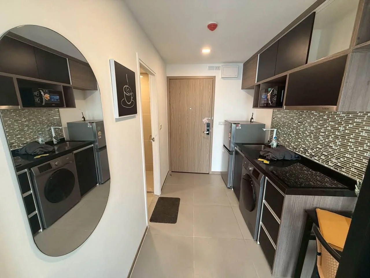 Studio condo in CYBIQ Ratchada 32