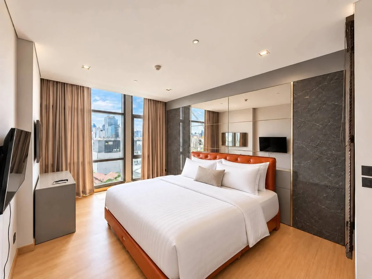 1 Bedroom condo in The Room Charoenkrung 30