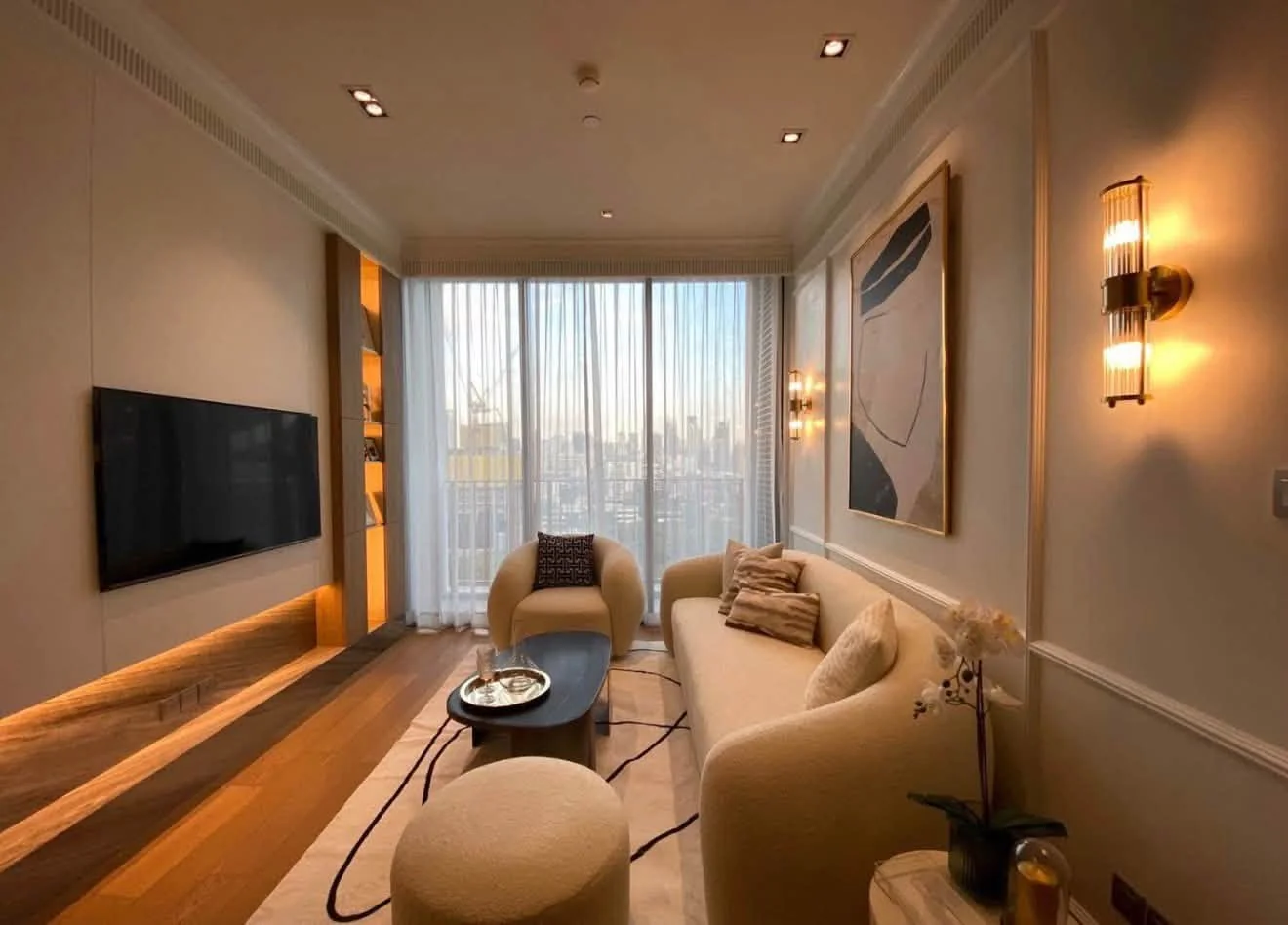 1 Bedroom condo in 28 Chidlom