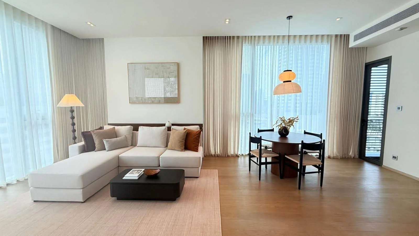 2 Bedroom condo in The Strand Thonglor