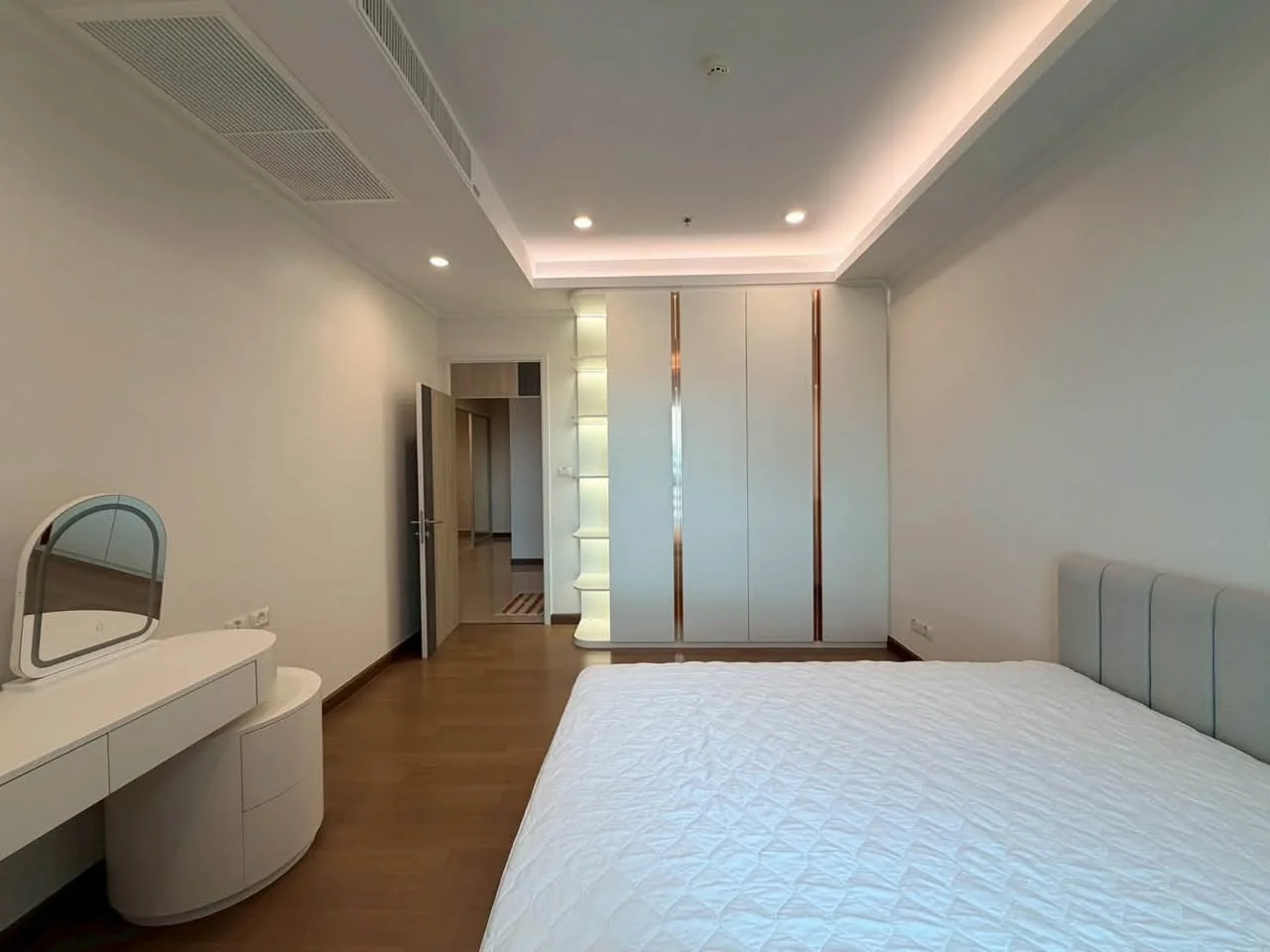 1 Bedroom condo in Supalai Elite Phayathai