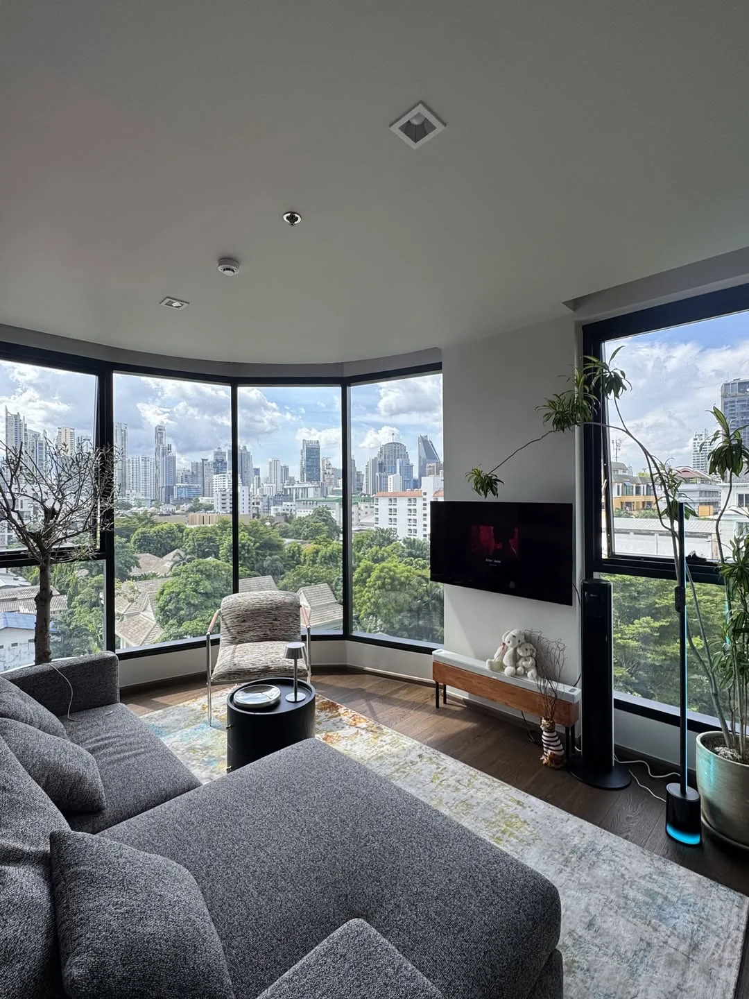2 Bedroom condo in IDEO Q Sukhumvit 36