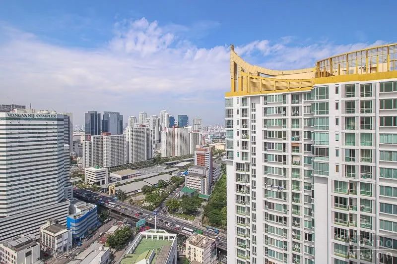 2 Bedroom condo in TC Green Rama 9