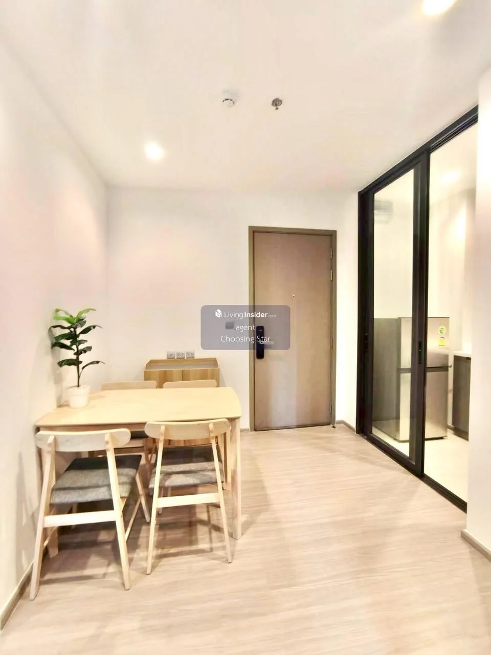 1 Bedroom condo in Life Asoke Hype