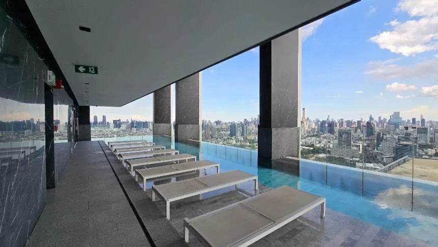 2 Bedroom condo in Noble Around Ari