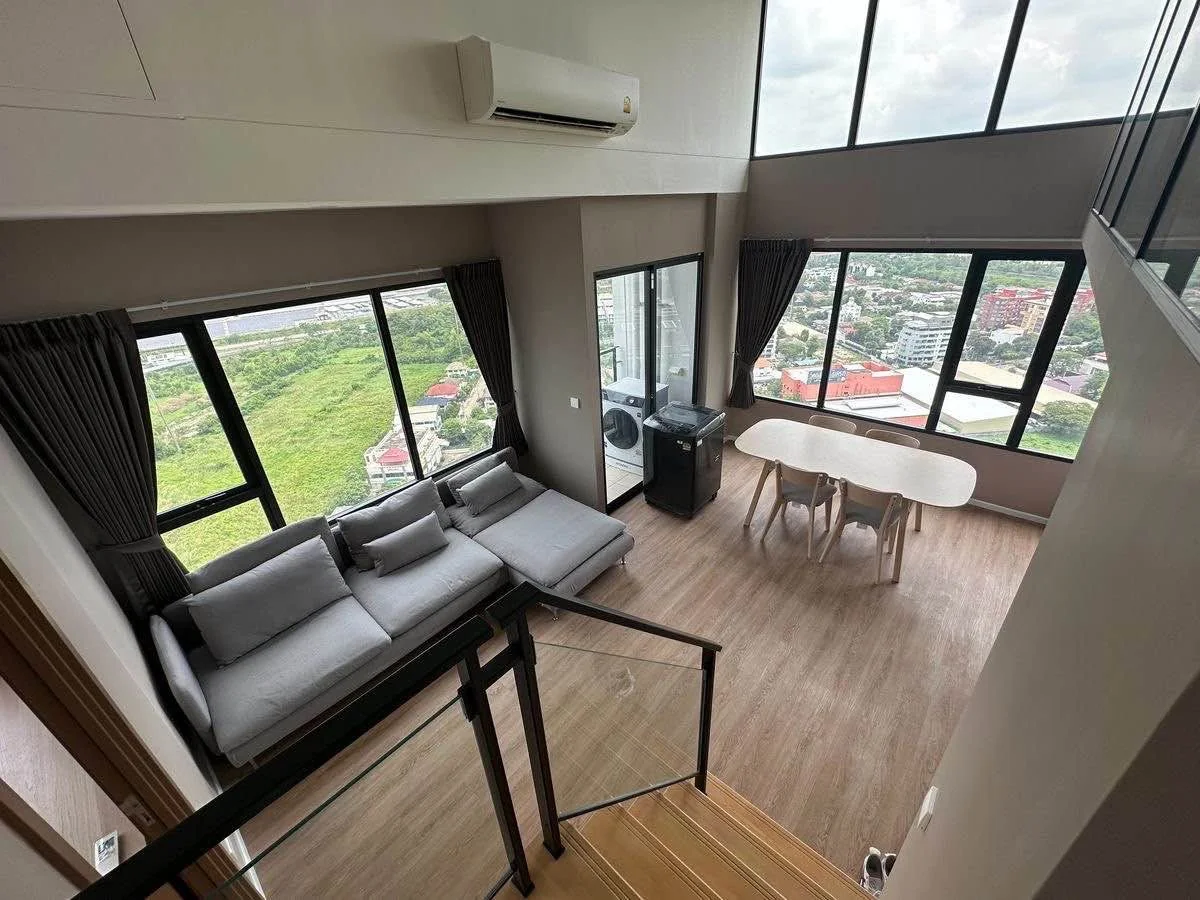 3 Bedroom condo in Siamese Rama 9