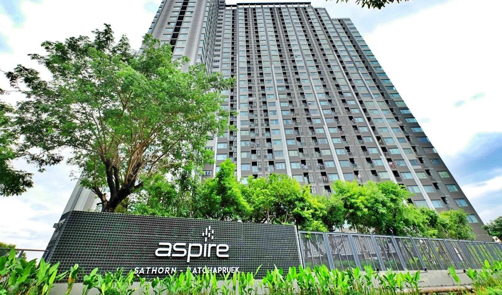 1 Bedroom condo in Aspire Sathorn-Ratchaphruek