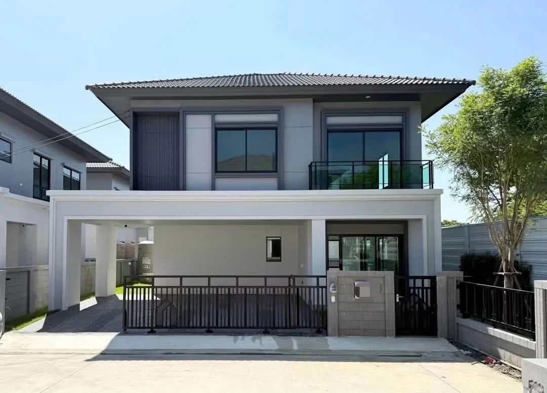 4 Bedroom condo in Britania Bangna-Srivaree