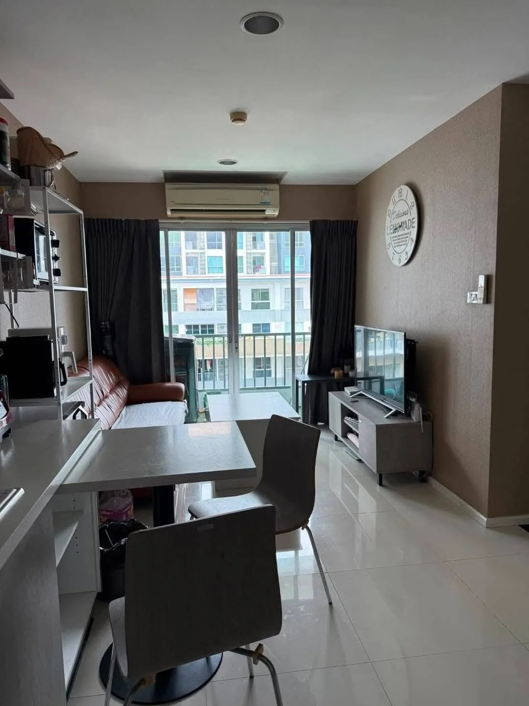 1 Bedroom condo in Whizdom Punnawithi Station